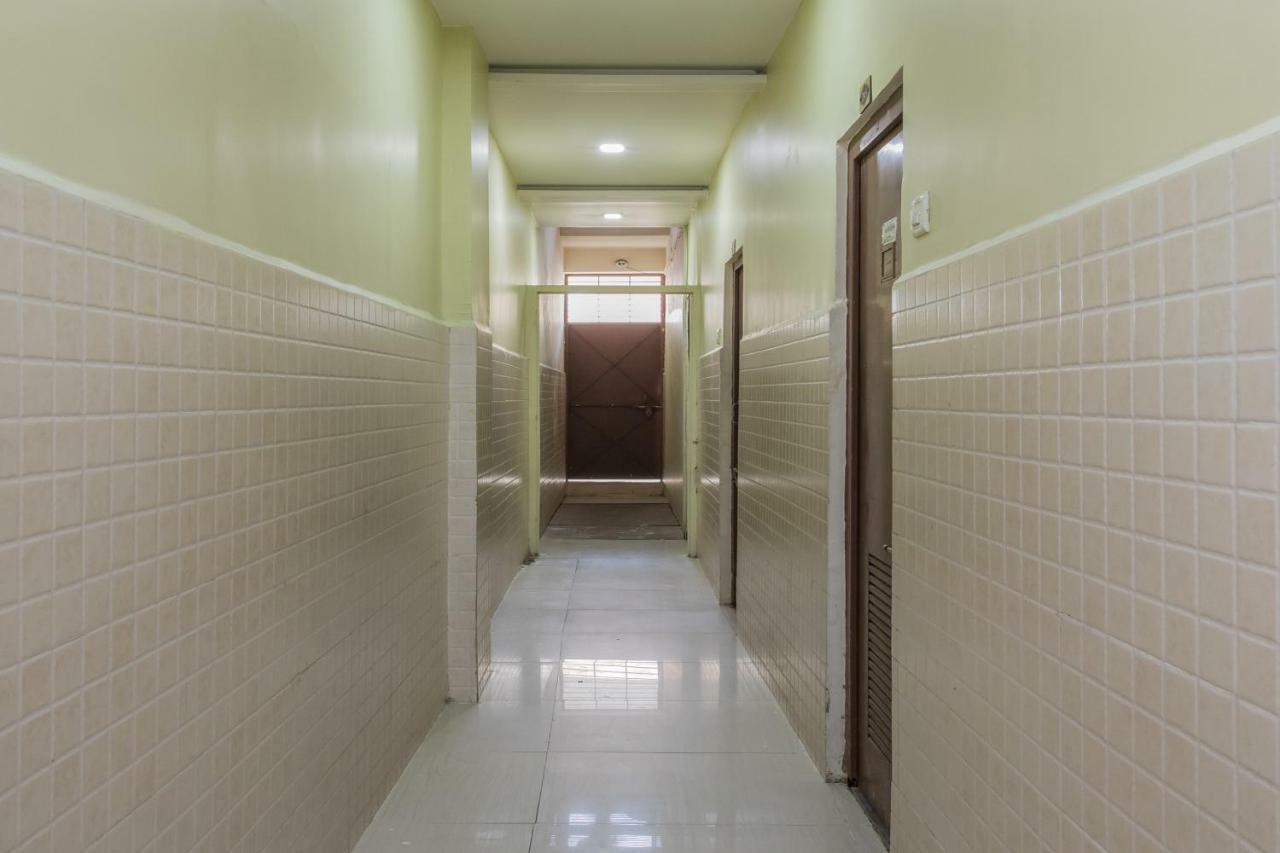 Oyo 17161 Hotel Mahalaxmi Удджайн Экстерьер фото
